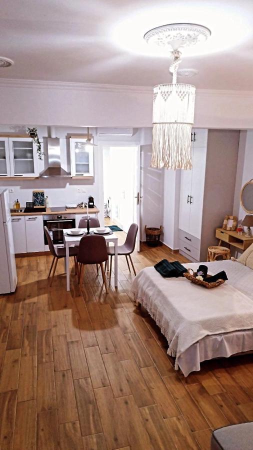 Ammos Apartment *